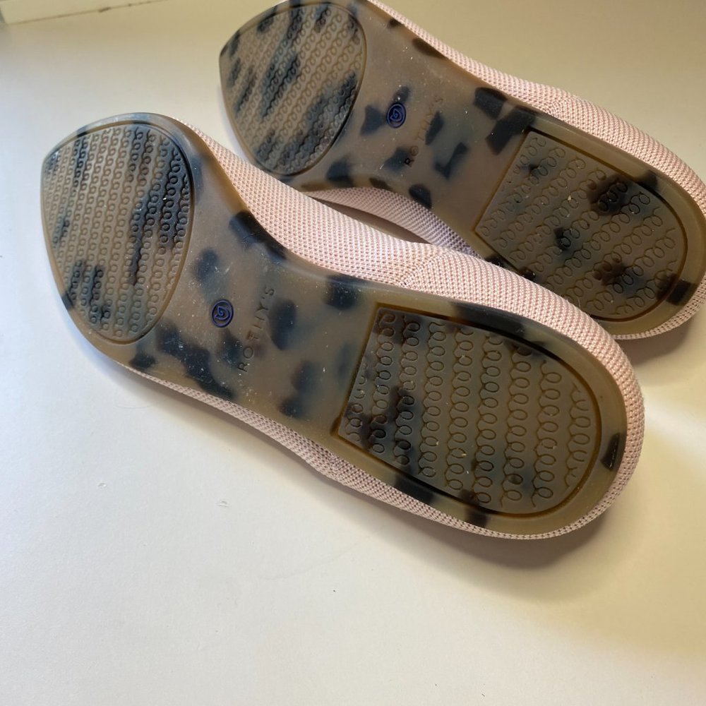 Blush Rothy's Point Size 11 - Picture 5 of 6